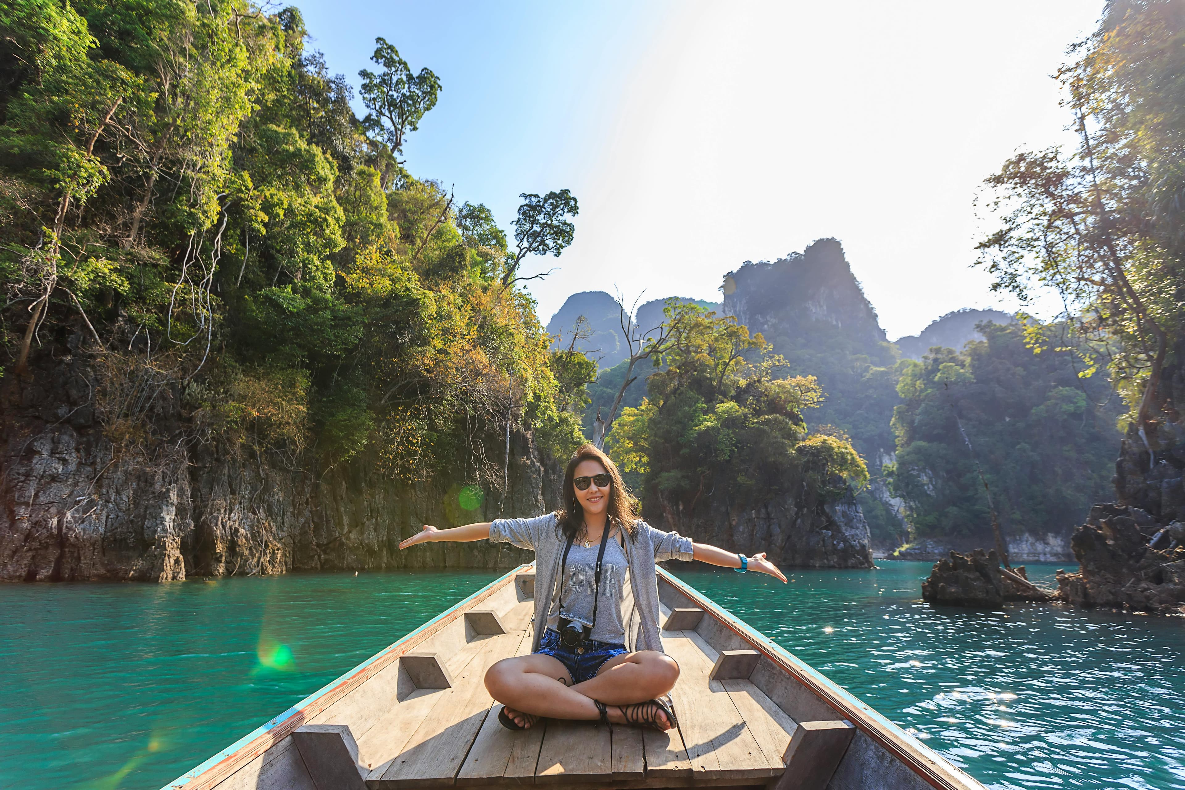"Hushpitality" et "Rage Booking" : Les 5 tendances voyage bien-être 2026 qui explosent sur TikTok
